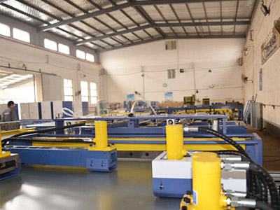 打孔機(jī)圖片